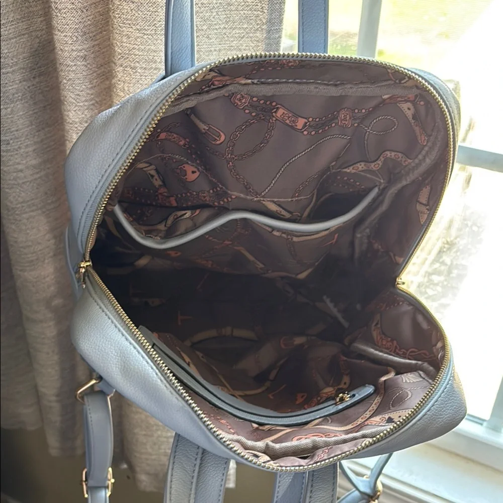 Powder Blue Leather Backpack/Purse with Structured Design - Picture 3 of 3